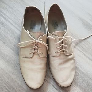 Karl Lagerfeld Paris Tan Leather Loafers Size 8.5